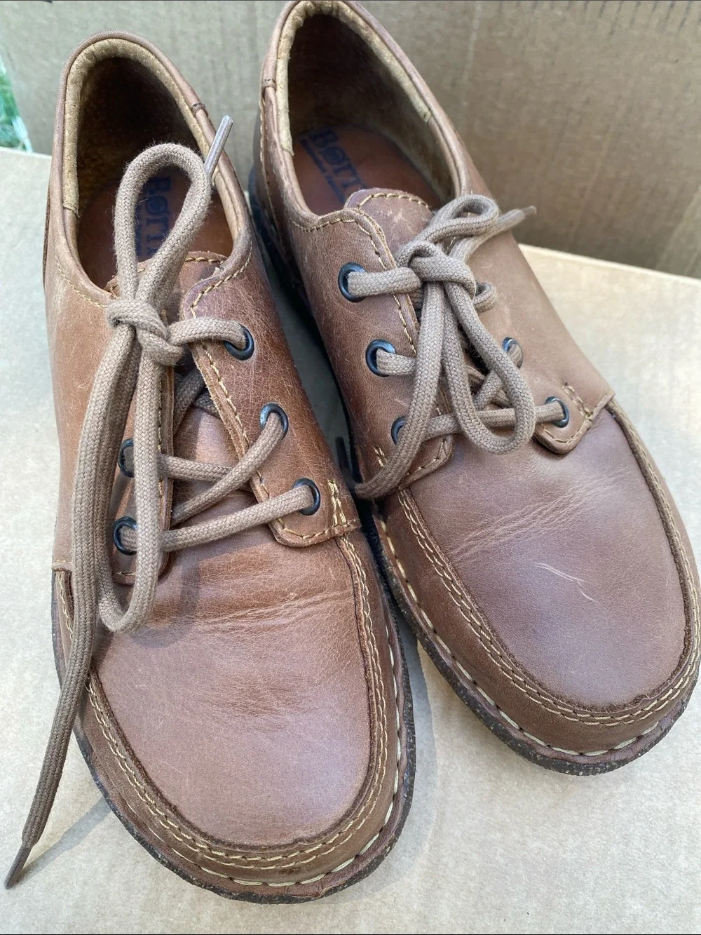 Born Brown Size 6 Leather Oxfords with Handcrafted Stitching Career Office